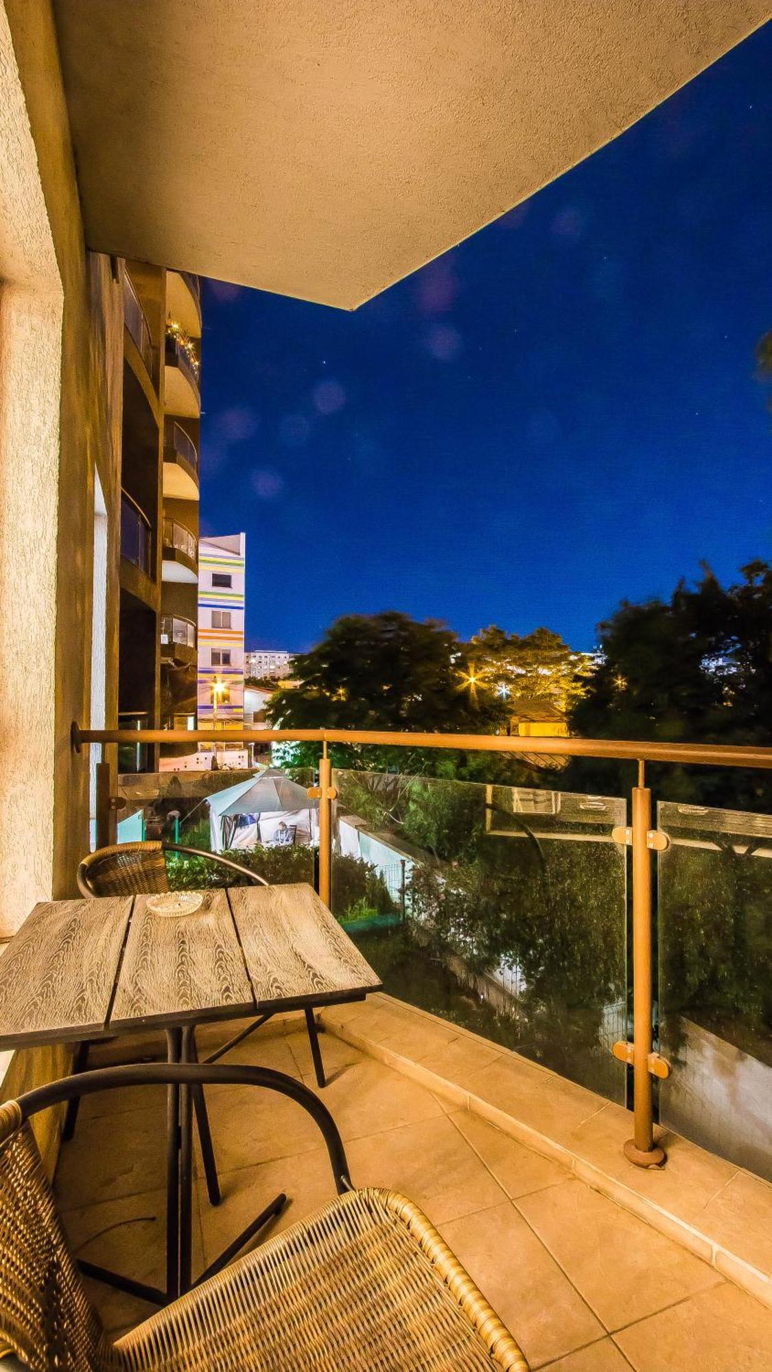 Luxury / Mihai Bravu Apartmens Бухарест Экстерьер фото